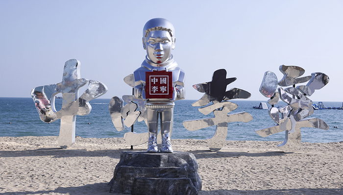 大秀转场沙滩音乐节，中国李宁运动时尚出新