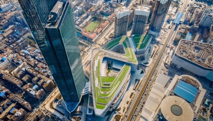 【深度】当奢侈品购物中心争相“下沉”，有没有那么多人来买？