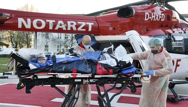 奥密克戎,英国,欧盟