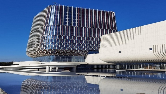 “三代格列卫”上市，《我不是药神》有了耐药版续集