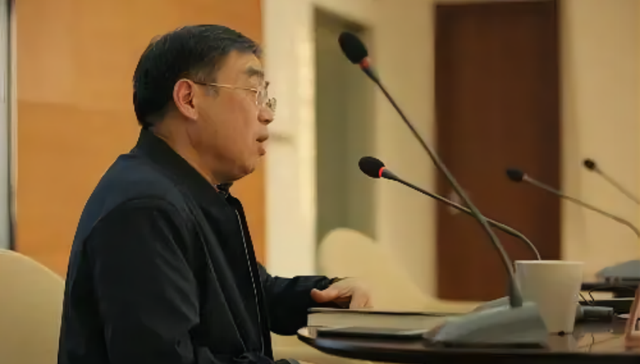 马勇：打捞将失未失的故事｜告别2021·提问思想者①