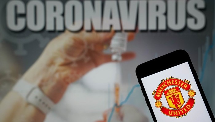 “躺平式”防疫的英超拒绝停摆，天价转播费成负担