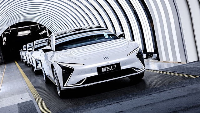 【深度】仅用22个月，Model S和ET7的最强对手——智己L7站在了擂台前