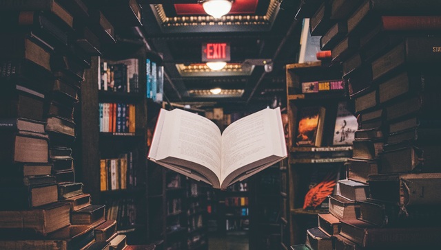 生活在改变，那我们的文学呢？| 2021文学、出版及书店盘点