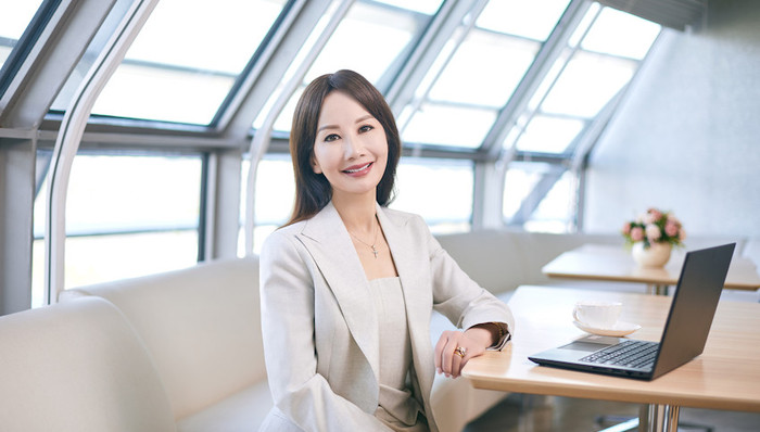 上海，六中全会，携程，旅游，扶贫