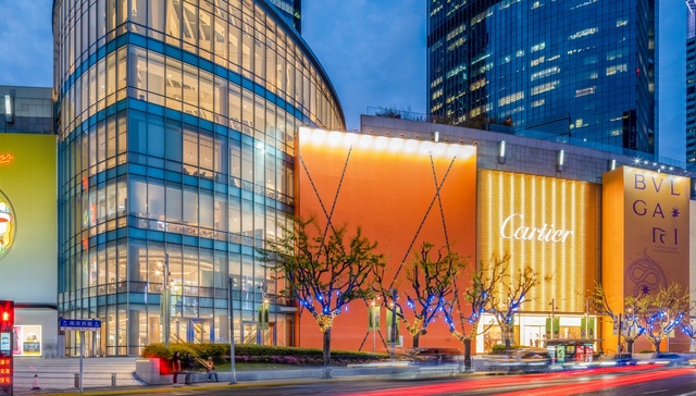 纳税额破百亿！奢侈品牌云集的恒隆广场无愧是上海最赚钱商场