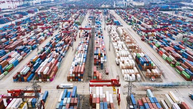 港口集装箱开始抽盲盒，竟还成了一门生意