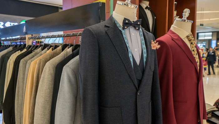 亏损,股权冻结,信披违规,ST股