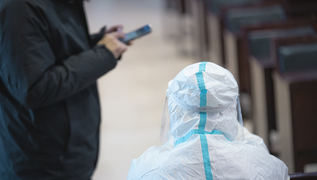 【地方新闻精选】西安相关部门正抓紧改进服务保障不及时不到位情况 宁蒗5.5级地震两县震感强烈15人遭坠物砸伤