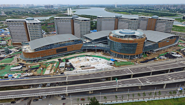 来面试就给2000元？全球最大医院“抢人”背后却有科室吸引力不再