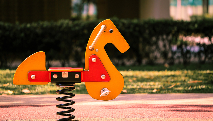 原材料价格回落，这些中游企业会有复苏行情吗？ | A股2022投资策略⑭