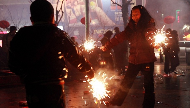 创历史新高！银联、网联元旦假期合计交易4.55万亿元，影视、零售等行业增幅靠前