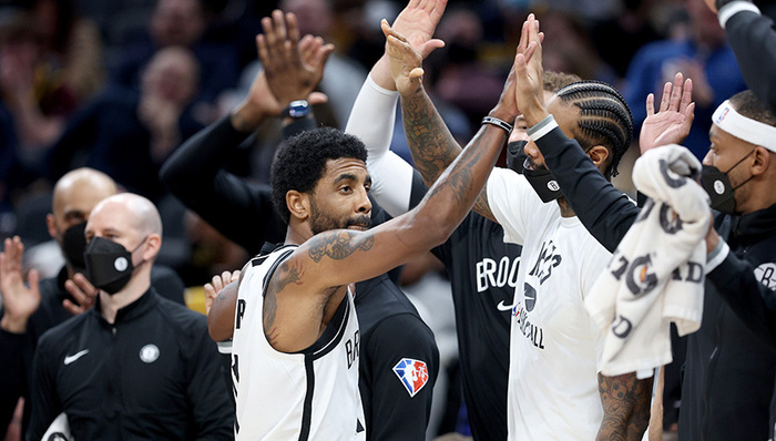 欧文NBA赛季首秀篮网逆转取胜，三巨头时隔7个月终合体