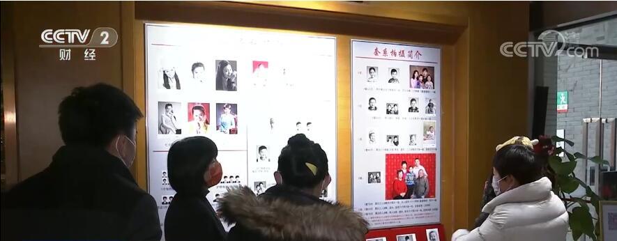 生活仪式,照相馆,全家福,合照,经典怀旧,带孩子,客流量,复古,妈妈,爸妈