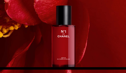 N°1 de Chanel维持青春活力，LOEWE×《千与千寻》将动漫照进现实丨是日美好事物