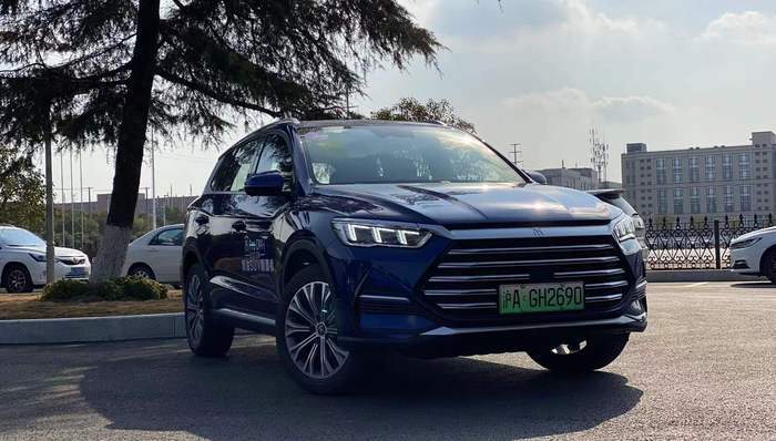 刚刚上市的比亚迪宋Pro DM-i开起来怎么样，我们为你体验了一番|试驾