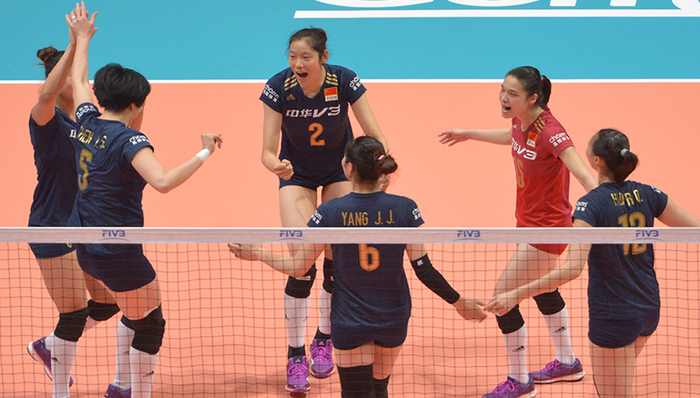 新华社评论：请给中国女排一点耐心