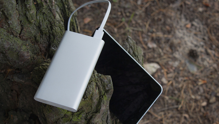 你那“来历不明”的充电宝，可能正在监听你的讲话