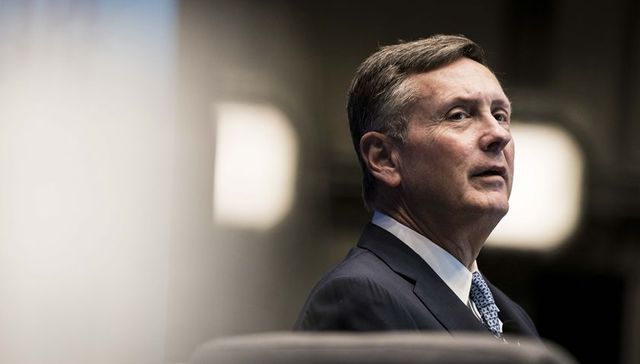 深陷“炒股风波”，美联储副主席克拉里达宣布提前辞职