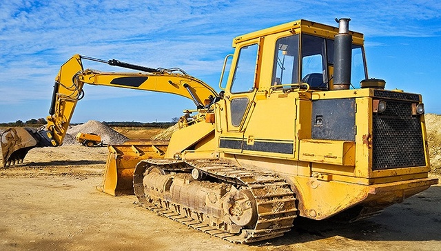 去年挖掘机销量再创新高，出口量翻倍 | 基建晴雨表⑪