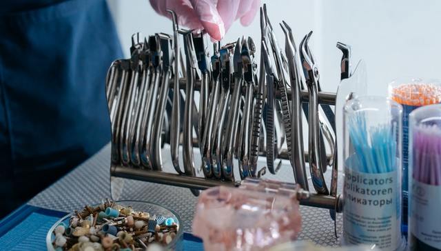 种植牙,通策医疗,市值,营收