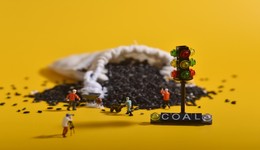 去年国内生产原煤40.7亿吨，同比增长4.7%