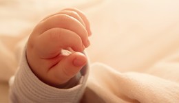 國(guó)家統(tǒng)計(jì)局回應(yīng)出生人口減少：育齡婦女減少500萬(wàn)，疫情推遲年輕人婚育