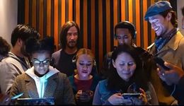 《黑客帝国4》：套路观众的平庸之作