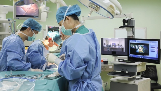 男医生B站直播患者妇科手术？涉事医院回应