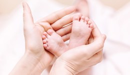 我國(guó)生育旺盛期婦女年均減少340萬(wàn)，衛(wèi)健委：三孩配套措施短期難有明顯效果