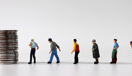 基金放大鏡|大手筆增持國(guó)瓷材料和偉明環(huán)保，睿遠(yuǎn)傅鵬博、趙楓四季度動(dòng)作大曝光