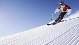 你在瑞士滑雪山，我在纸上学换刃，滑雪项目有光明的未来