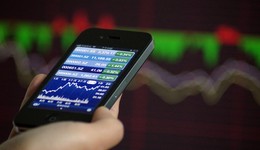 兩大丐幫齊頭并進(jìn)！易方達(dá)中概互聯(lián)、交銀中國互聯(lián)全年大跌超40%，基民仍在繼續(xù)抄底