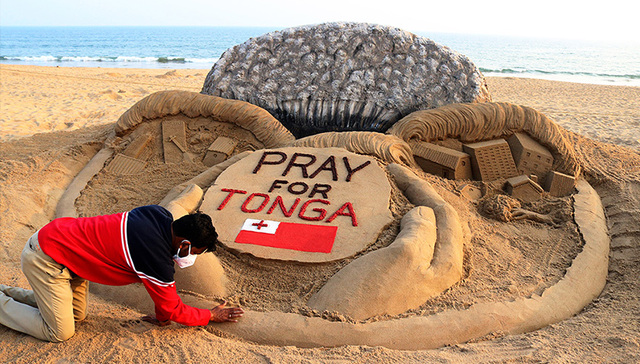 每周奇趣掠影丨印尼确认新首都名称；福尔摩斯藏书展亮相纽约