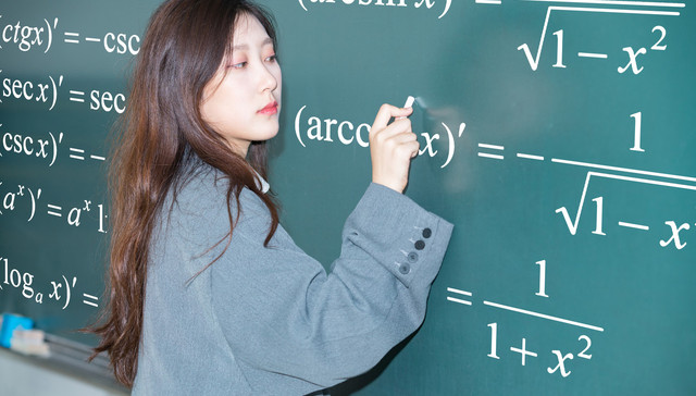 “卷”进教师编的入场券，30省开启中小学教资考试报名