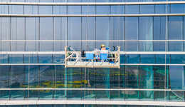 控股股東增持計(jì)劃變臉，金剛玻璃收深交所關(guān)注函