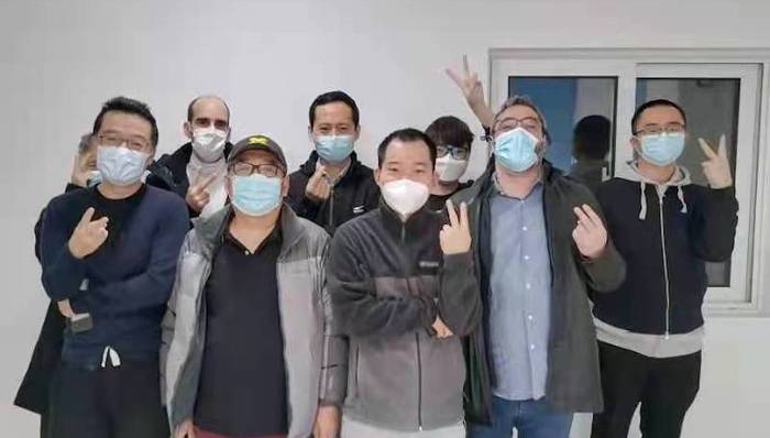 新冠，救治，治愈，出院，外籍,上海