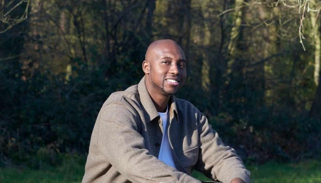 从苹果店员到科斯塔小说奖得主