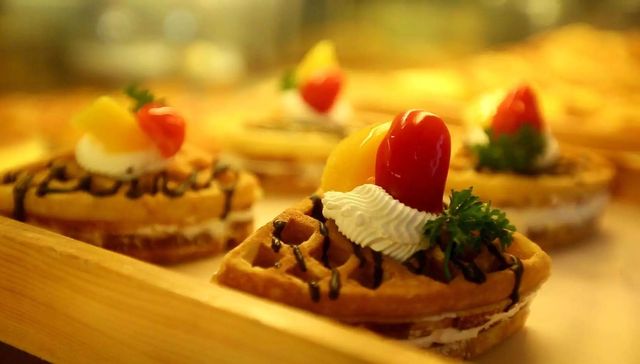 烘培,墨茉,奈雪的茶,幸福西饼,鲍师傅,好利来