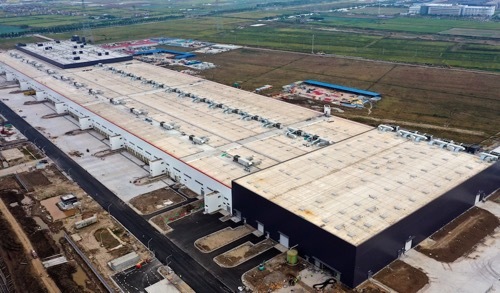 特斯拉2021年净利润增6倍，上海工厂成为重要产能支柱