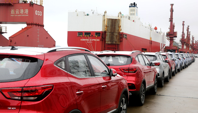 2021年国产汽车出口暴涨一倍，上汽集团和特斯拉累计占比超四成