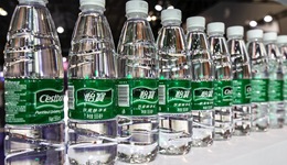 高端水貨架又添一名猛將，怡寶加入戰(zhàn)斗