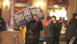 地方新聞精選｜安徽：不得隨意禁止外地群眾返鄉(xiāng)過(guò)年 廣西：暫停邊境縣市出租車跨城運(yùn)營(yíng)