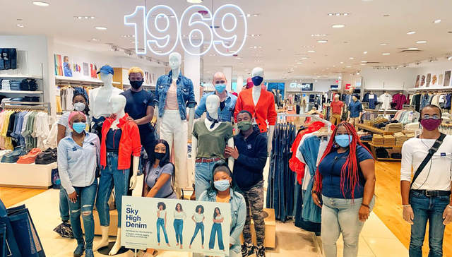 Gap被踢出标普500指数