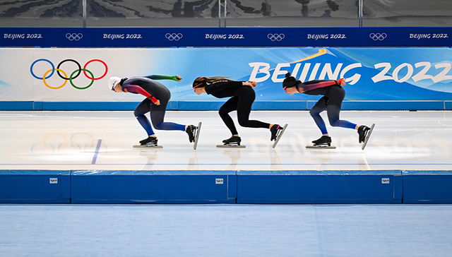 你不知道的冬奥事：速滑选手快得过“百米飞人”吗？