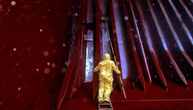 女海员“乘风破浪”过大年：希望有一天作为船长出海 | 春节，我们值守