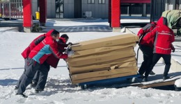 大年初一，他們?cè)诙瑠W會(huì)場(chǎng)館“搬箱子”| 春節(jié)，我們值守