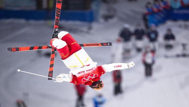 看冬奥 | 2月5日：短道速滑混合接力冲击中国首金，冬奥首金诞生在越野滑雪赛场