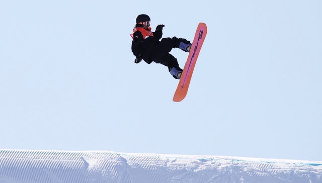 苏翊鸣冬奥会惊艳首秀，单板坡面障碍技巧资格赛第一晋级决赛