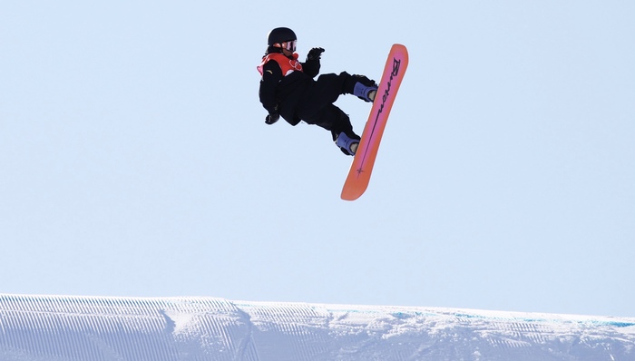 苏翊鸣冬奥会惊艳首秀，单板坡面障碍技巧资格赛第一晋级决赛